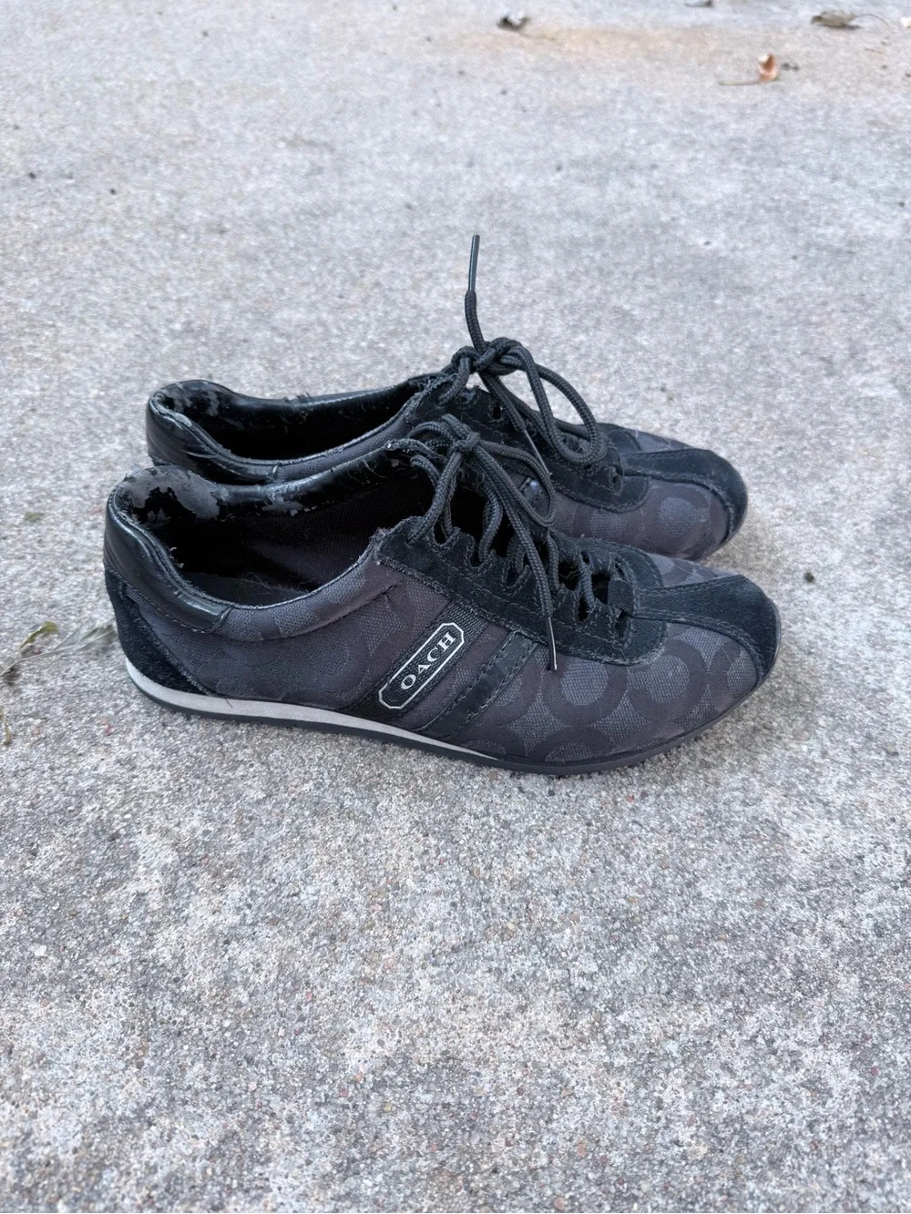Coach Women’s Black Lace-Up Casual Sneakers